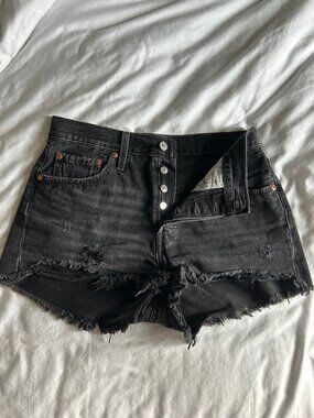 Levi's 501 High Rise Women's Shorts in Size 28 Black